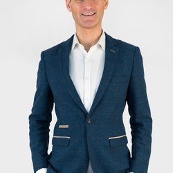 speaker photo