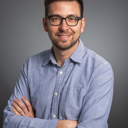 speaker photo
